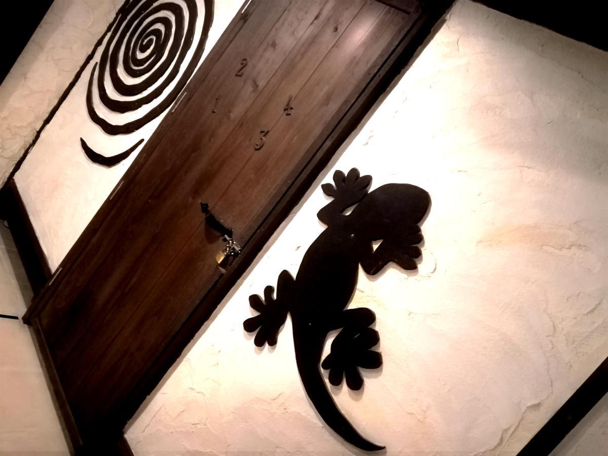 Taketomijima Guesthouse And Je Taime ภายนอก รูปภาพ