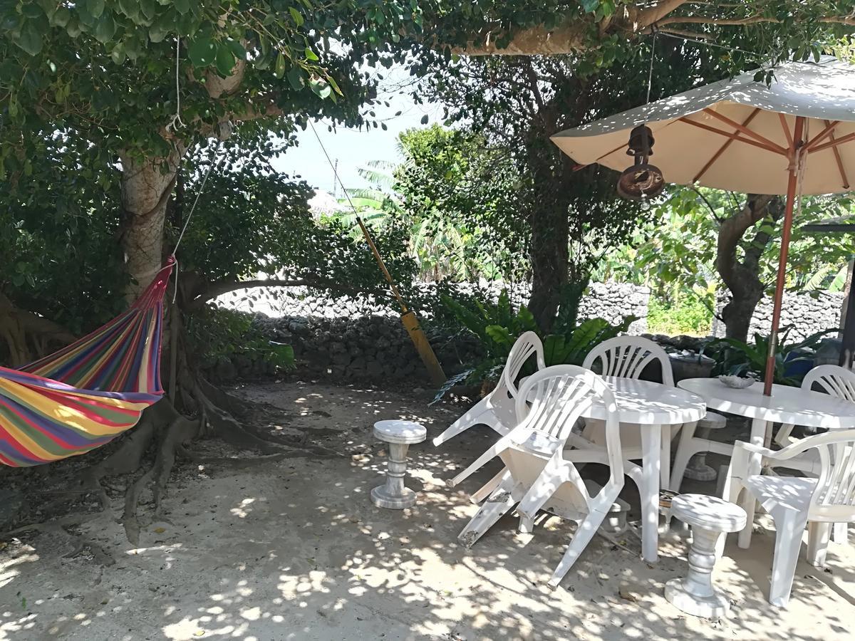 Taketomijima Guesthouse And Je Taime ภายนอก รูปภาพ